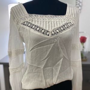 Doe & Rae long sleeves white blouse